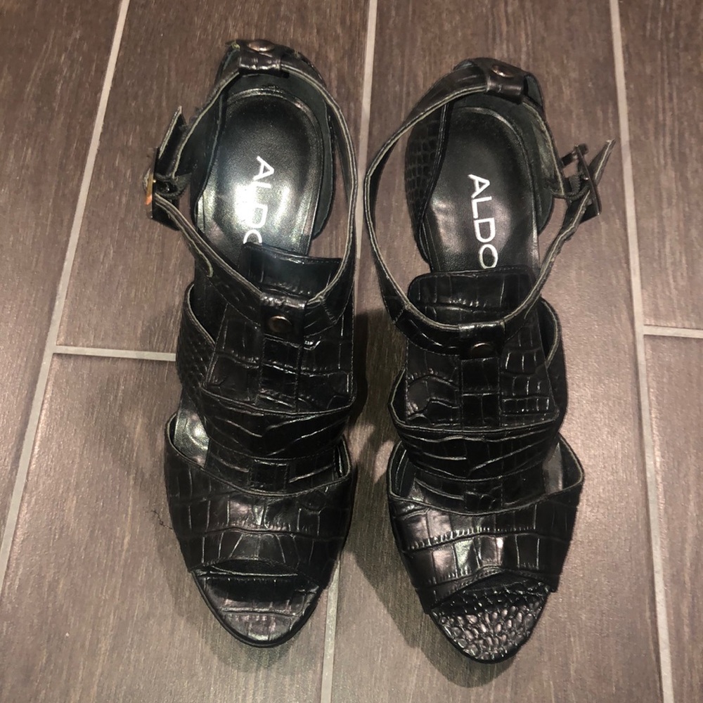 New Aldo gladiator black heels
